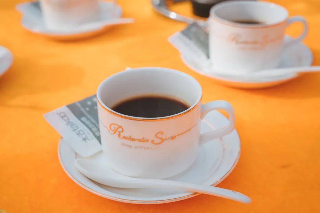 奶茶咖啡│為什么當(dāng)下年輕人都愛(ài)喝這些？