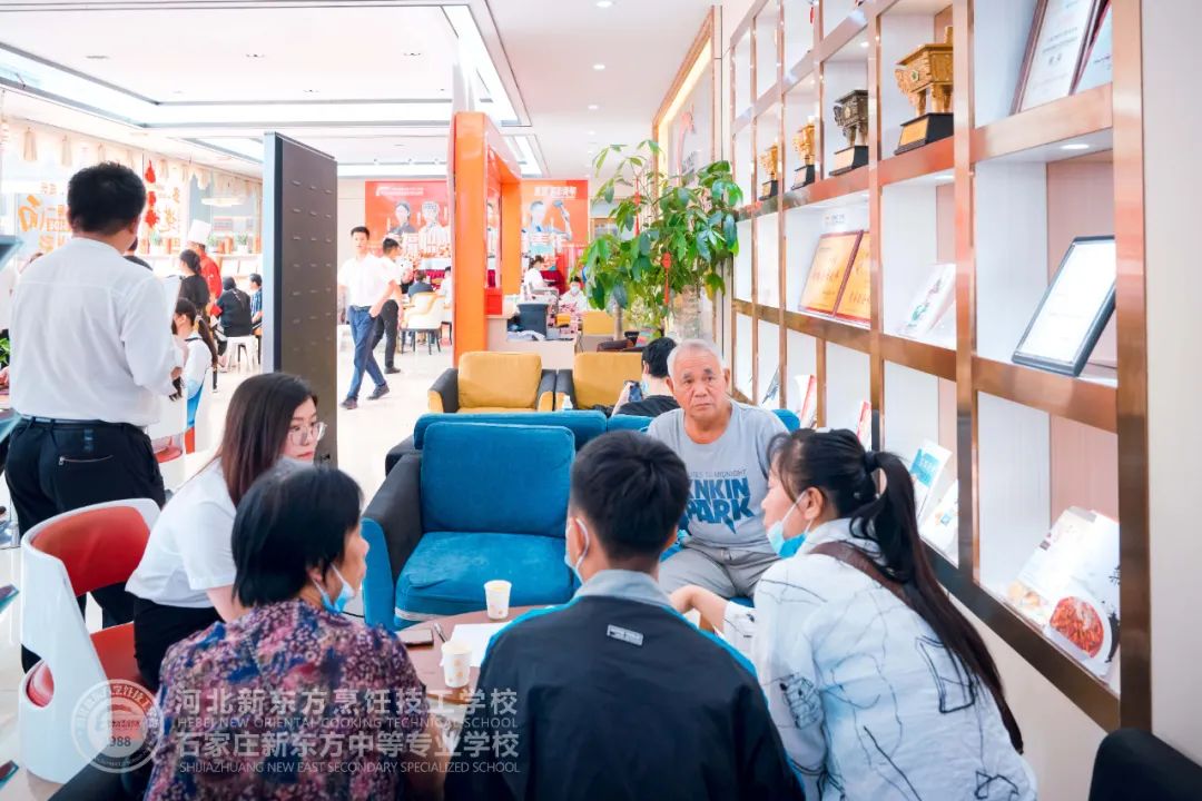 擇校不滿意，及時(shí)止損！轉(zhuǎn)學(xué)河北新東方收獲更好未來