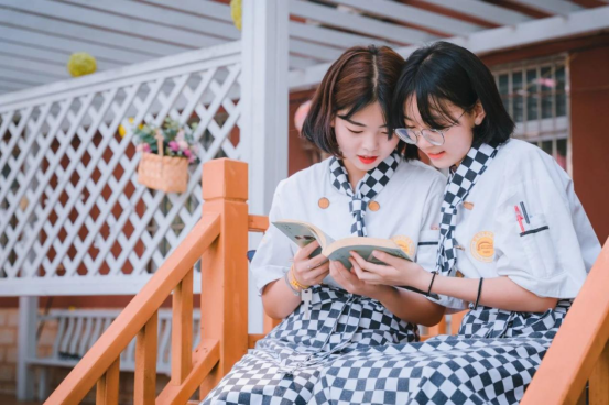 女性學(xué)西點(diǎn)提升職場(chǎng)競(jìng)爭(zhēng)力303.png 女性學(xué)西點(diǎn)提升職場(chǎng)競(jìng)爭(zhēng)力303.png