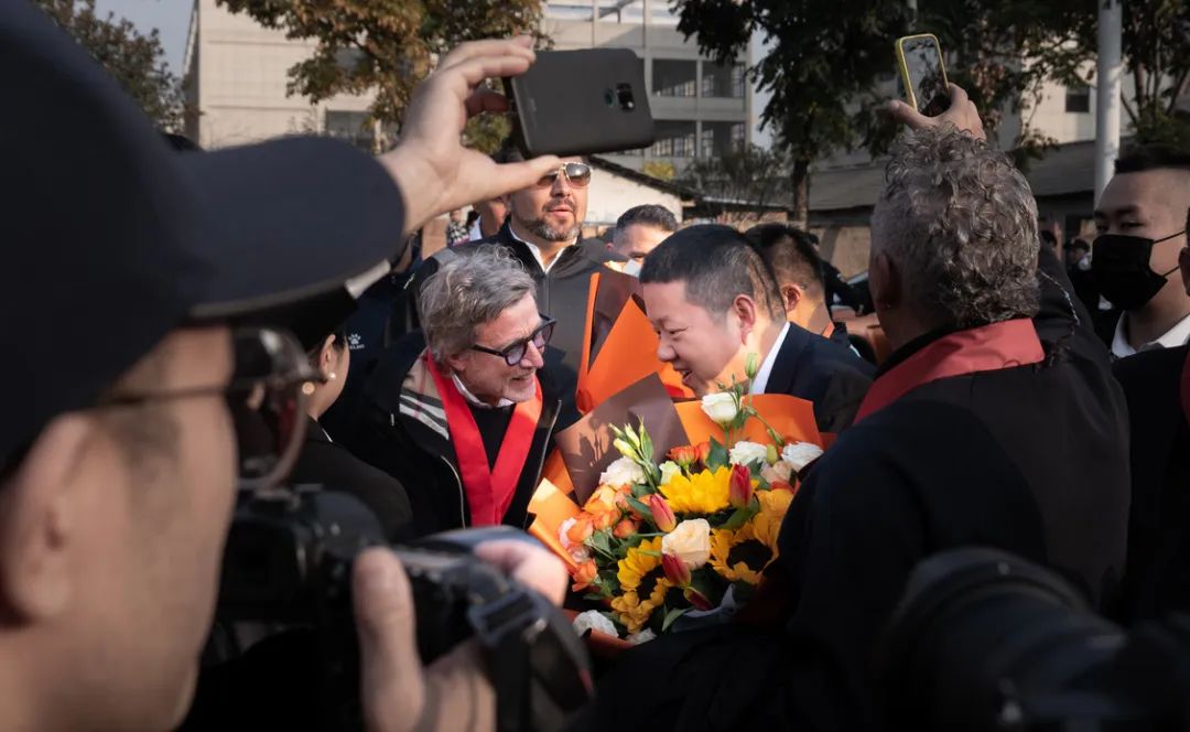 超級足球巴喬和他的小伙伴們來新東方烹飪學(xué)校啦！