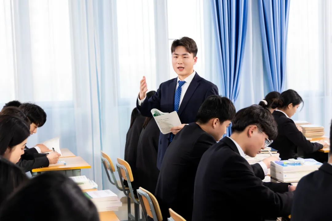 中考失利不用愁，河北新東方開(kāi)啟別樣未來(lái)