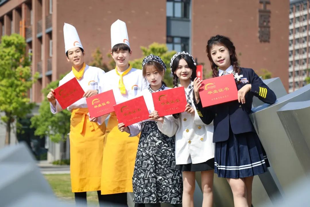 志愿填報(bào)落榜、滑檔了？河北新東方助力你重啟夢(mèng)想航程！