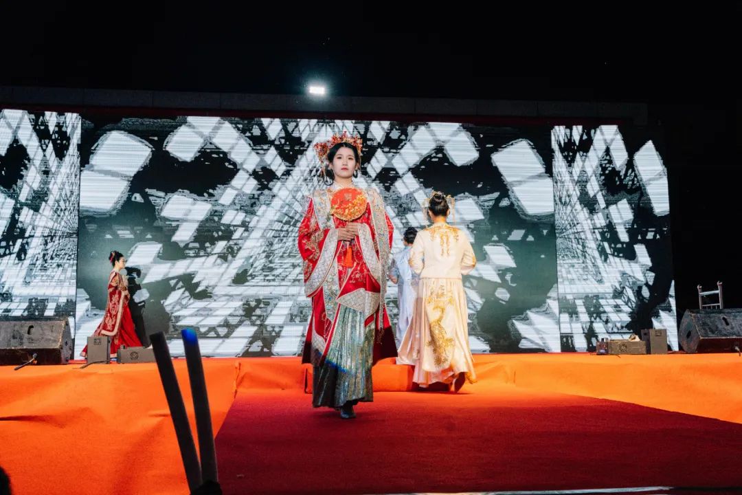 1415af23f14bc34b6fb3a36a44333dc6.jpg 1415af23f14bc34b6fb3a36a44333dc6.jpg