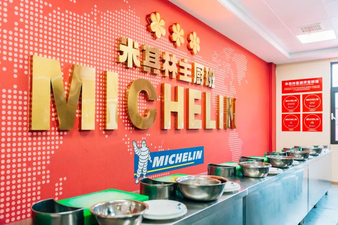 f9d7857f2b600620330f8aeccbc2981b.jpg f9d7857f2b600620330f8aeccbc2981b.jpg