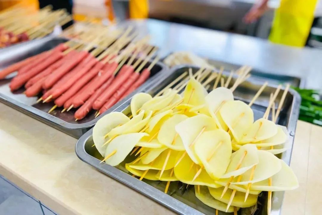 初次創(chuàng)業(yè)要注意什么？在河北學小吃創(chuàng)業(yè)去哪里？河北廚師培訓學校