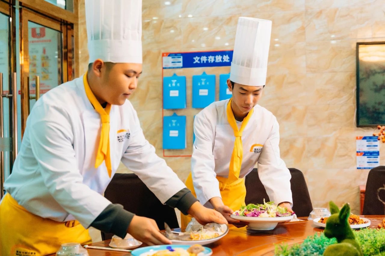 707107cbff8664cb5032e31fcc040e26.jpg 707107cbff8664cb5032e31fcc040e26.jpg