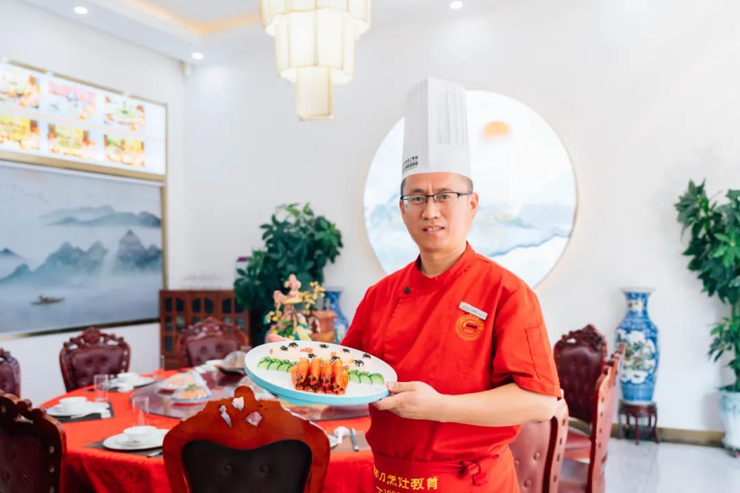 別只盯著灶臺！學廚師的7種“黃金出路”，年齡越大越值錢