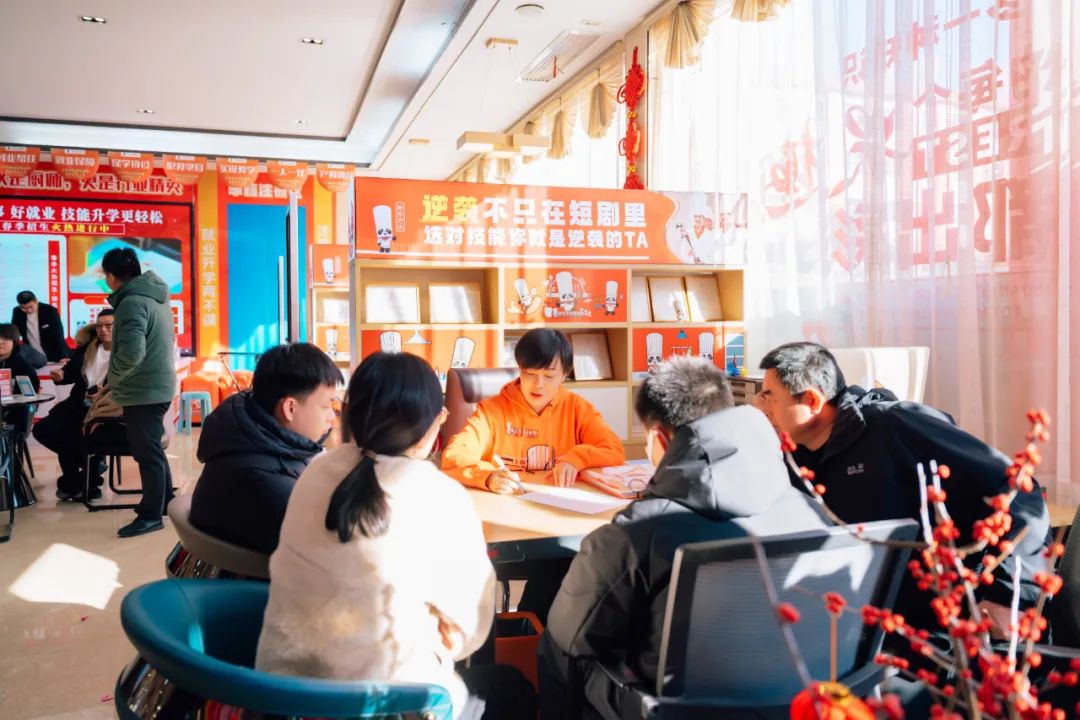 cba78c8dfadf421e2c4568e995d8a0f4.jpg cba78c8dfadf421e2c4568e995d8a0f4.jpg