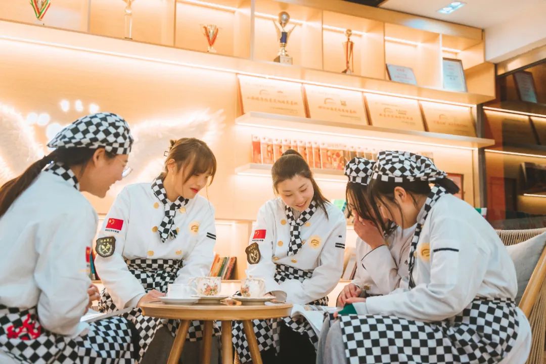 3bbc49a337f2b59e1743c5f6af4fde50.jpg 3bbc49a337f2b59e1743c5f6af4fde50.jpg