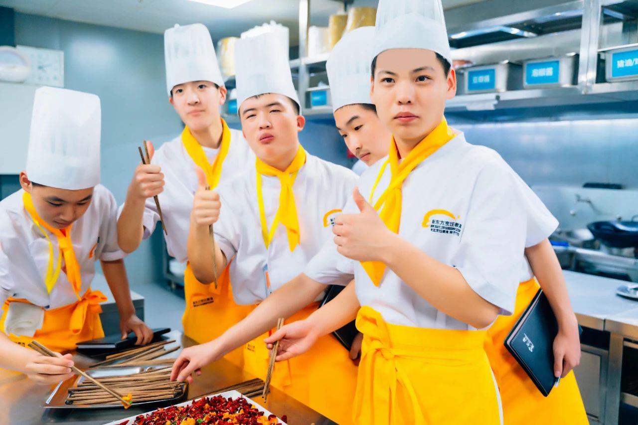 初高中未讀完想輟學(xué)打工？家長(zhǎng)和孩子應(yīng)做正確選擇