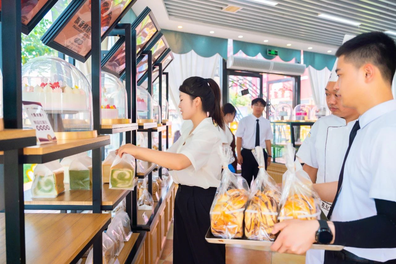 0基礎(chǔ)小白想學(xué)西點(diǎn)？這所學(xué)校的烘焙專業(yè)真的值得！