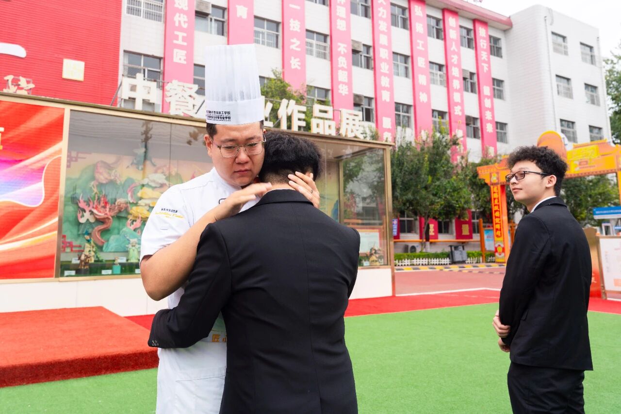 f6e1bd3d1a3b9da7e68c61e09ca435d0.jpg f6e1bd3d1a3b9da7e68c61e09ca435d0.jpg