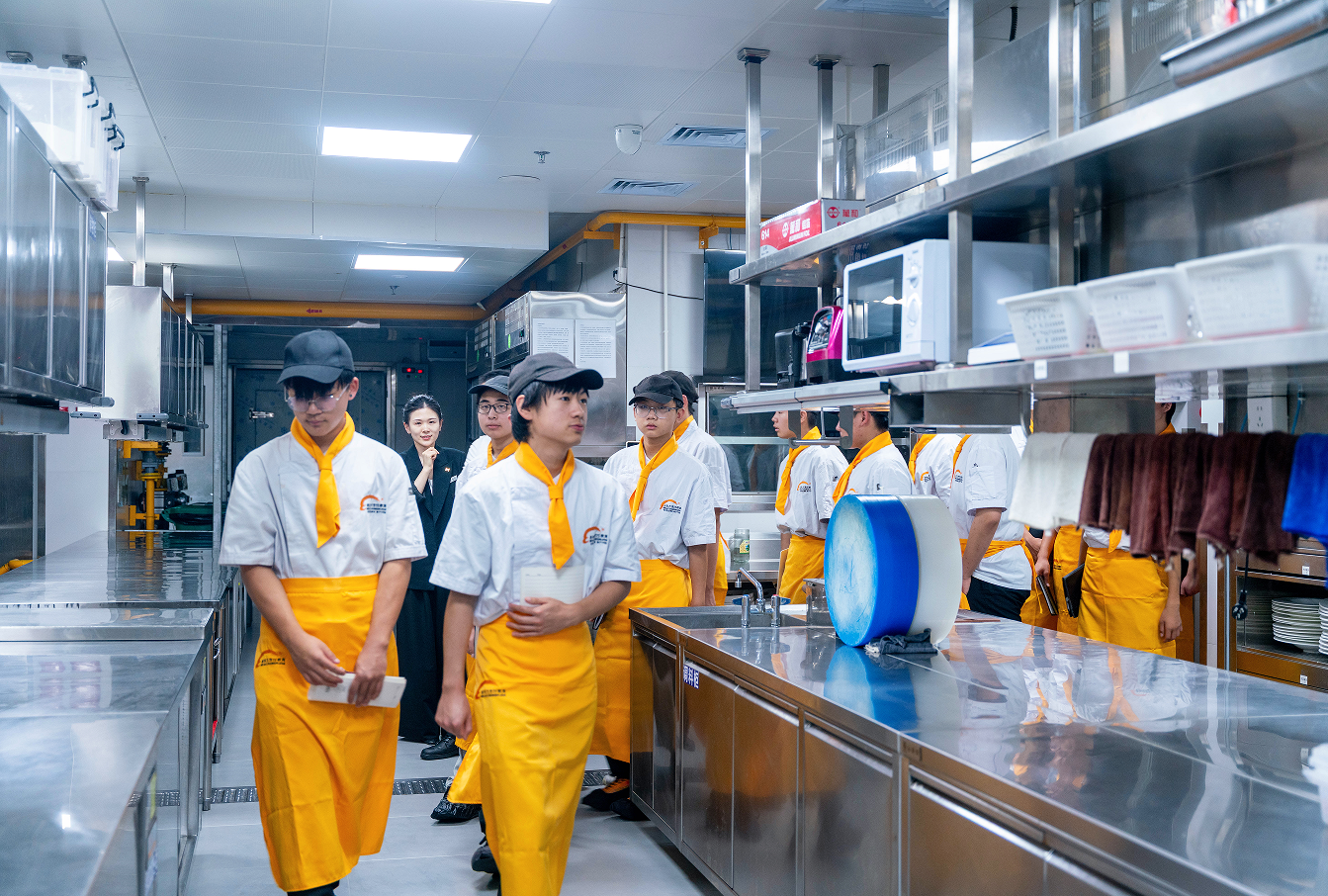 校企攜手育英才 | 河北新東方學(xué)子參觀西美福來喜酒店，共話職業(yè)發(fā)展！