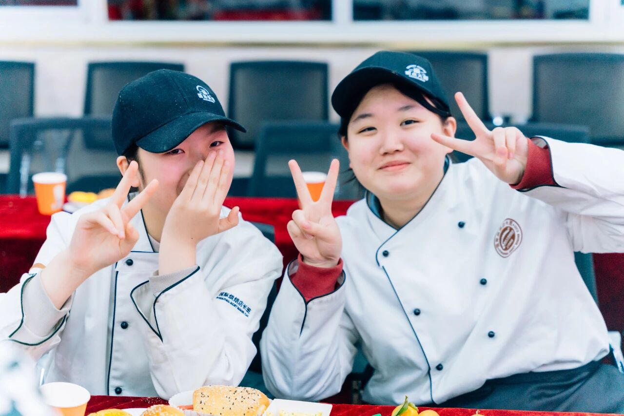 告別擇校迷茫！河北新東方烹飪技工學校，技術(shù)成才快人一步