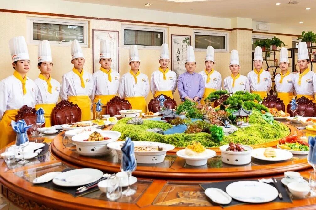 上課聽不懂畢業(yè)沒出路？轉(zhuǎn)學(xué)來石家莊新東方學(xué)技術(shù)，不將就！