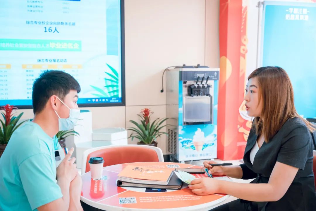 @初高中生，我校夏秋季招生火熱報名中，成績不理想來這！