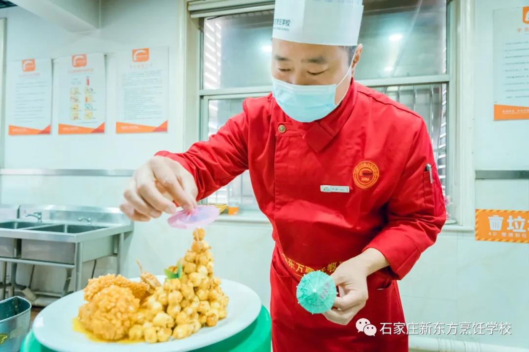 鑄技能之舟 揚發(fā)展之帆丨教師技能大比武看河北新東方師者風范！(圖2)