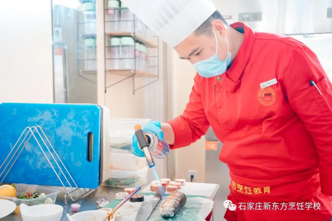 鑄技能之舟 揚發(fā)展之帆丨教師技能大比武看河北新東方師者風范！(圖7)